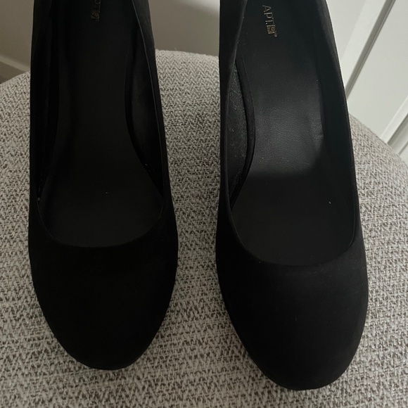 Black dress shoe - Picture 3 of 11